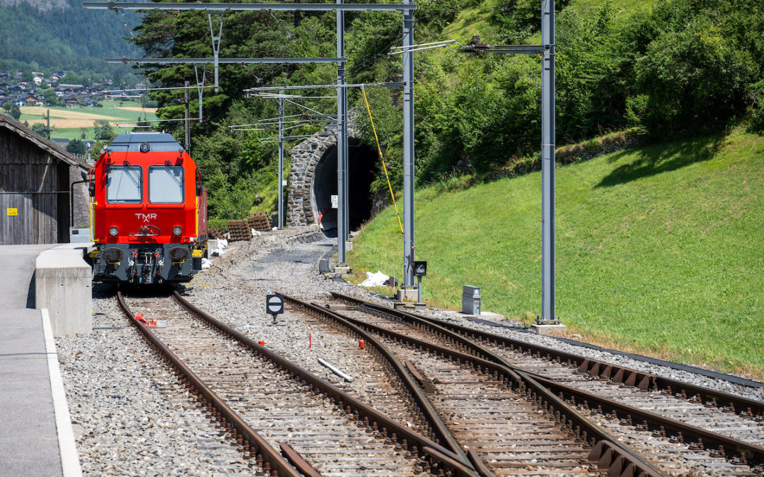 Réfection de voie et abaissement des radiers dans les tunnels Crête à Martin et Larzette